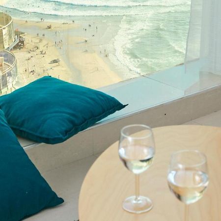 Sunny Sea View Studio Apartment Herzliya Bagian luar foto
