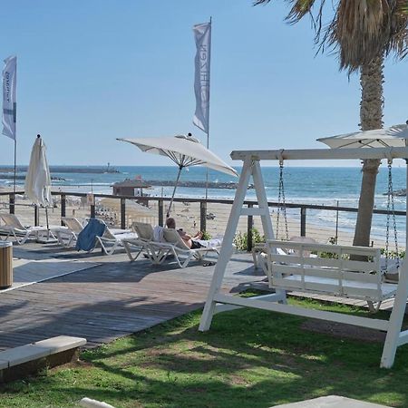 Sunny Sea View Studio Apartment Herzliya Bagian luar foto