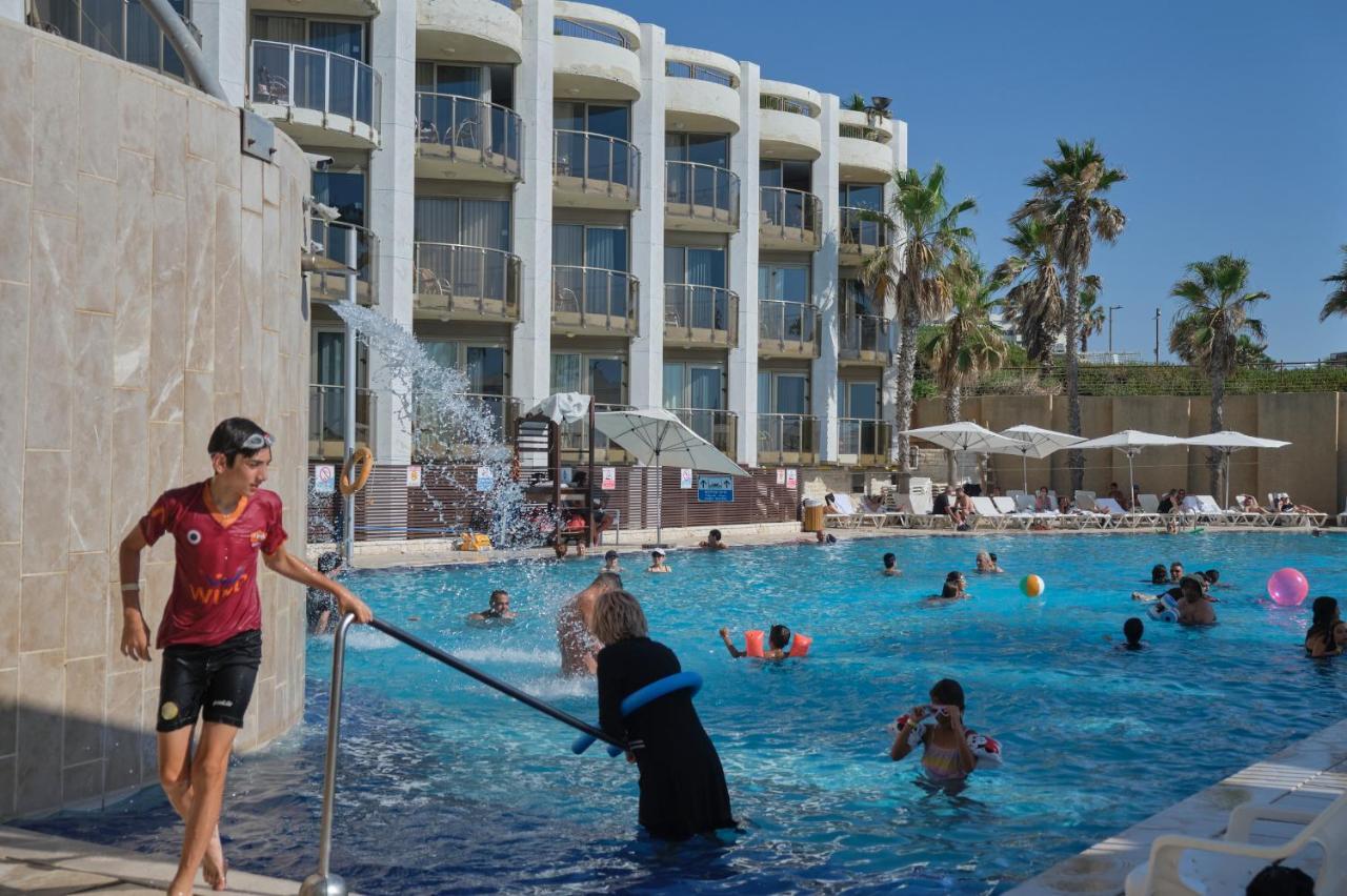 Sunny Sea View Studio Apartment Herzliya Bagian luar foto