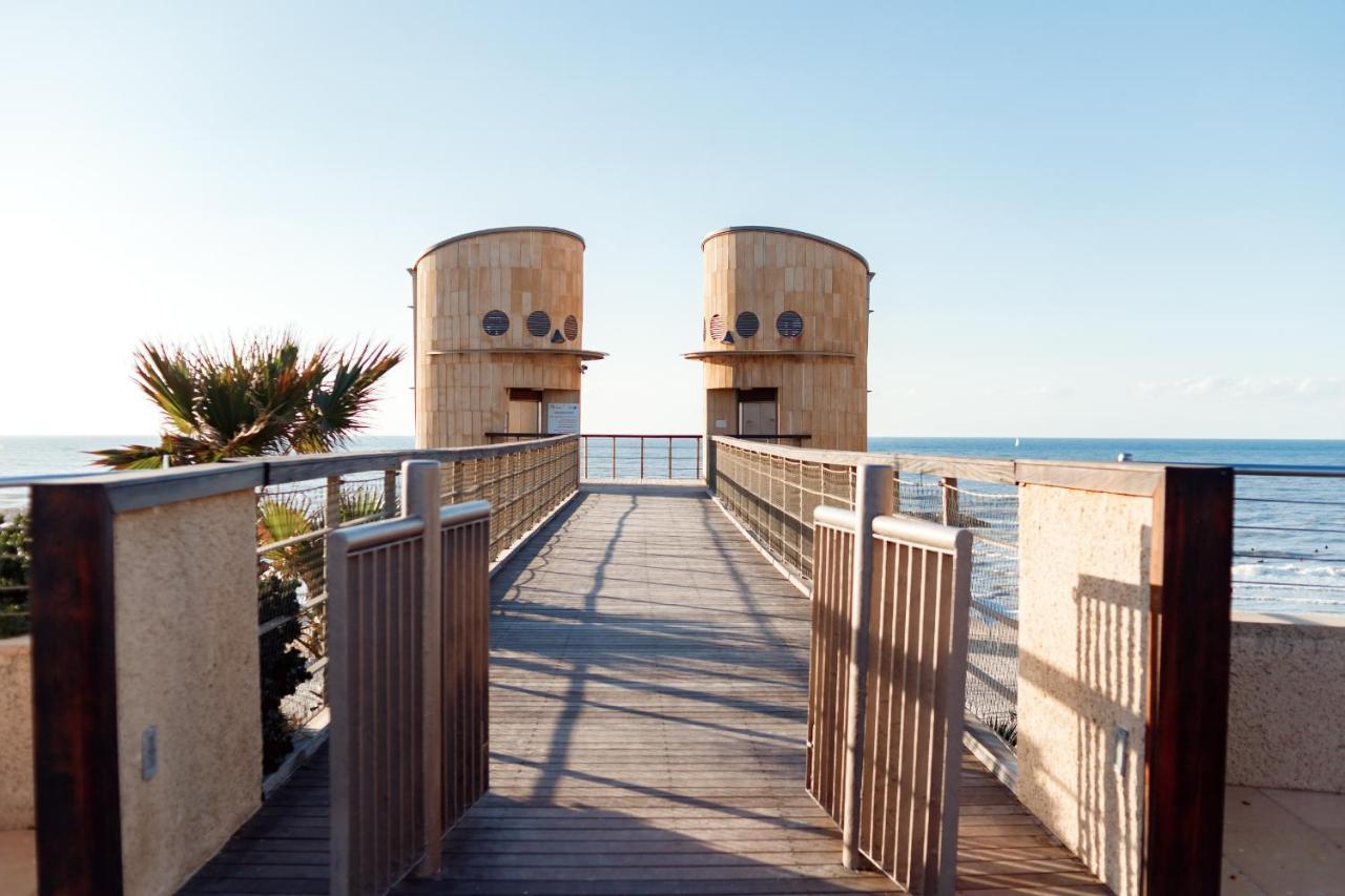 Sunny Sea View Studio Apartment Herzliya Bagian luar foto